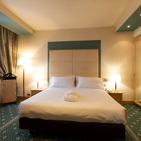 Hotel Life Poliziano, By R Collection Milan