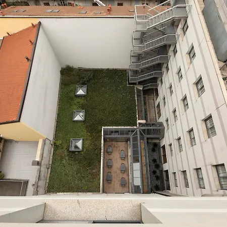 Otel Life Poliziano, By R Collection Milano