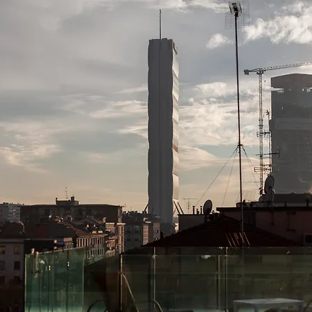 Life Poliziano, By R Collection Otel Milano