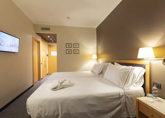 Life Poliziano, By R Collection 4*