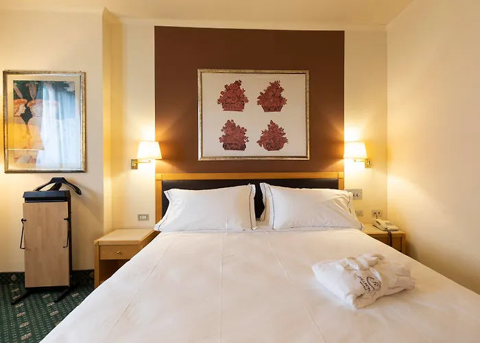 Hotel Life Poliziano, By R Collection 4*